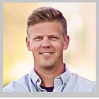 Derek Shull's Instagram, Twitter & Facebook