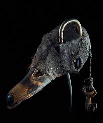 RÃƒÂ©sultat de recherche d'images pour "CADENAS MYSTIQUE POUR TAIRE UNE AFFAIRE"
