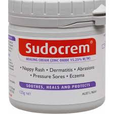 sudocrem sudocrem antiseptik ozellikleri icerisinde barindiran pisik kremidir bebek bakimi olacak sekilde pisiklere karsi uretils krem cil cilt bakimi