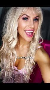 Robbie Hanna's Instagram, Twitter & Facebook