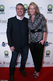 And happily poses for photo with nbc boss. 50 Cent Runs Into Chelsea Handler S Ex Nbc S Ted Harbert And Poses For Photo Daily Mail Online