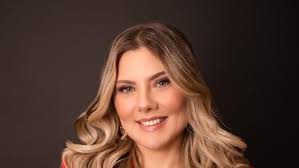 Professora e influencer de tecnologia deixa dicas e conta diferenciais