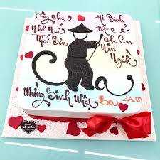 Bánh thường được làm vào các dịp tết của dân tộc việt, cũng như ngày giỗ tổ hùng vương. Banh Sinh Nháº­t Váº½ Hinh Nghá»‡ Thuáº­t Ghi Chá»¯ Ä'á»™c Ä'ao Táº·ng Ba Banh Kem Ngá»™ NghÄ©nh