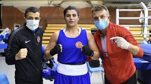 Jun 07, 2021 · buse naz çakıroğlu ve busenaz sürmeneli finalde 07.06.2021 21:13 fransa'nın başkenti paris'te devam eden 2020 tokyo olimpiyat oyunları avrupa kota müsabakalarında bugün oynanan yarı final müsabakaları sonunda 51 kiloda buse naz çakıroğlu ve 69 kiloda busenaz sürmeneli finale yükseldi. Milli Boksorlerden Macaristan Da 2 Altin 2 Bronz Madalya Son Dakika Haberleri