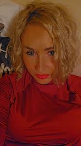 Amy Goshien's Instagram, Twitter & Facebook