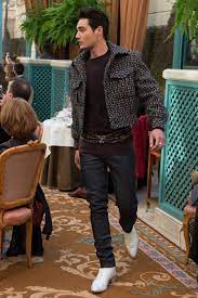 Chanel Pre Fall 2017 Collection Photos Look 33 Vogue Ce Look Est Juste Parfait Envoyez Moi La Veste Maintenan Mens Fashion Fall Fall Fashion 2017 Chanel Men