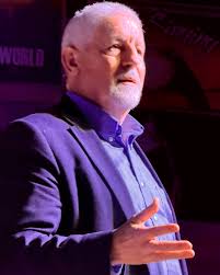 Always a blessing to have Dr. Earl Lavender from Lipscomb at Praise &  Prayer.