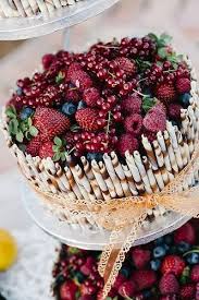 Alex Ben Real Ibiza Weddings Alex Ben Eat Ibiza Meat Real Thanksgiving Weddings Berry Cake Cake Desserts Cake Decorating