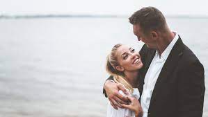 Sam dekker attacks the rim with authority for two of his 11 points in nearly 19 minutes of action in in lieu of wedding gifts, the dekkers asked guests to make a charitable contribution and their wedding. Sam Dekker Olivia Harlan Marry Over The Weekend In Door County