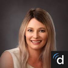 Lisa Elgin's Instagram, Twitter & Facebook