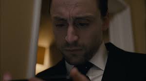 Daniel Holcomb (@danielhallowcom)