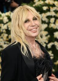 Donatella Versace redefined fashion. 👠✨ After decades at the helm of  Versace, she's stepping down