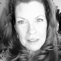 Jeri Bond's Instagram, Twitter & Facebook