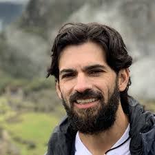 Eduardo Laureano's Instagram, Twitter & Facebook