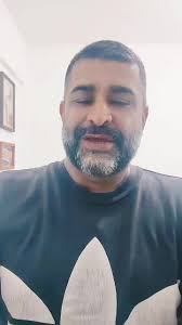 Encontre o Amor Que Te Olha com Carinho