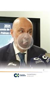 📻Javier Puga, consejero delegado de @hiperdino_, en  @delanochealdiacanariasradio: “Cuando los políticos me dicen, ¿qué podemos  hacer para mejorar la actividad económica? Pues, darnos los permisos.  Porque ganas de invertir tenemos, pero no