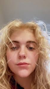 Grace Carson's Instagram, Twitter & Facebook