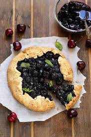 Tarte Rustique Aux Cerises Un Dejeuner De Soleil Recette Cerise Recettes De Cuisine Tarte