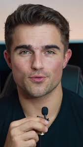 C'est de la logique pure ! #machoirecarrée #jawline #glowup #musculati...