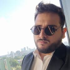 Ivan Perišić, nuevo fichaje del Bayern de Munich. O es Arjen Robben? 🤔🤣  #Cabroworld