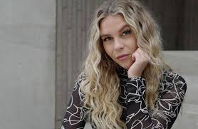 Other than that, dagi is also known to be a contributor to the youtube channel dagi & eugen. Dagi Bee Schockt Fans Radikaler Schlussstrich