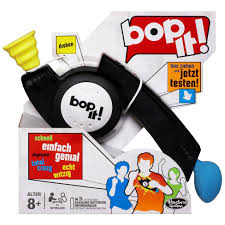 Learn more about our breathtaking games here! Hasbro Bop It Reaktionsspiel Test Gesellschaftsspiele Test 2021
