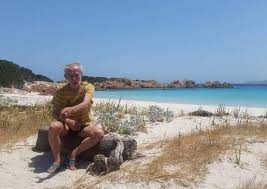 Tuffati nelle acque cristalline del nord sardegna con delphina hotels & resorts e non perdere il tour delle isole di la maddalena: Budelli Via Entro L Anno Gli Abusi Edilizi Dell Isola Sfratto Per Custode Natura Ansa It