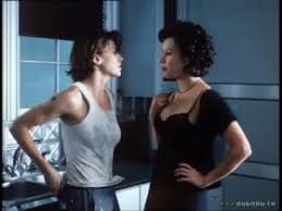 It stars jennifer tilly, gina gershon, joe pantoliano, john p. Bound Gefesselt Usa 1996 Kritik Artechock