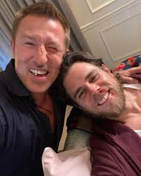 It's who tell the story and how it's told. It's wrap for#rattled .Already  miss this guys❤️This