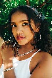 Young Brunette Woman Wearing a Chain Link Necklace and Bracelet · Free  Stock Photo