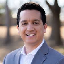 Kevin Lowry's Instagram, Twitter & Facebook