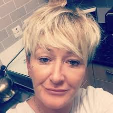 justine howard (@jus5)