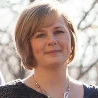 Paula Munroe's Instagram, Twitter & Facebook