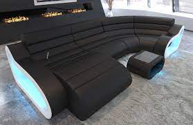 Die Leder Wohnlandschaft Concept Steht Fur Absolute Gemutlichkeit Durch Die Geschwungene Ruc Luxury Couch Living Room Sofa Design Living Room Furniture Sofas