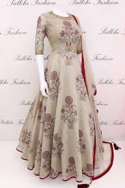 Indian Traditional Clothing Online At Best Indian Clothing Stores In Houston Usa Indian Gowns Dresses Indian Outfits Silk Outfit