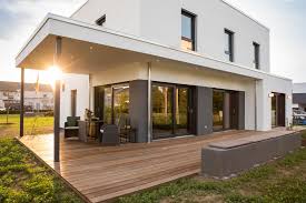 Moderne Uberdachung Der Terrasse Fertighaus Kaufen Uberdachung Terrasse Haus