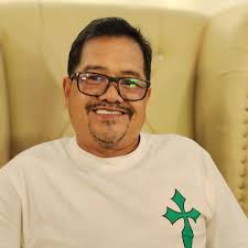 A temporary black candle profile picture as a sign of love, respect and  sympathy for my beloved Father in Law Dadi Manding , may this candle be a  light to eternal 🙏