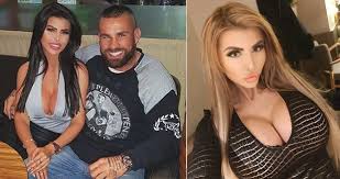 Karlos vémola byl hodně překvapený, když mu jeho životní partnerka lela ceterová zavolala, že se miminko předčasně dere na svět. Dalsi Plastika Sexbomby Terminatora Vemoly Podivna Celist Krasavice Lely Vzbuzuje Otazky Blesk Cz