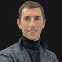 3200+ perfiles de «Capello»