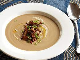 These cozy, autumnal soups would be fantastic vegan thanksgiving starters or side dishes. 14 Warming Thanksgiving Soups That Just Might Steal The Spotlight