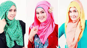 Bahkan sejumlah selebgram memakai gaya hijab black pink ini. Warna Hijab Kesukaan Menunjukkan Karakter Anda Fimela Fimela Com