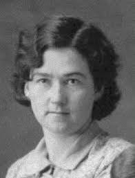 Genevieve Bonner's Instagram, Twitter & Facebook