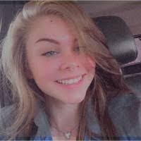 Alexis Crook's Instagram, Twitter & Facebook