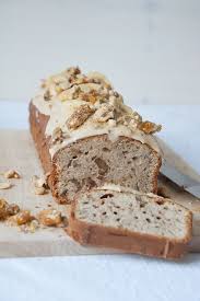 Bananen Walnuss Kuchen Mit Frischkase Frosting Und Knuspernussen Banana Walnut Cake With Cheesecake Frosting And Crunchy Nuts Baking More