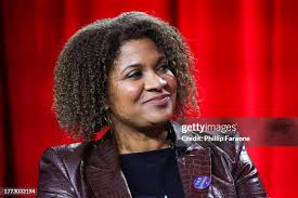 35 Phillip Goss Photos & High Res Pictures