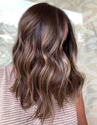 I look capelli più iconici del 2020, inclusi i . I Tagli Di Capelli Estate Ed Inverno 2020 Per Capelli Corti Medi E Lunghi