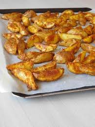 Potatoes Maison Cooking And Cakes Recette En 2020 Recettes De Cuisine Recette Pomme De Terre Nourriture Tunisienne