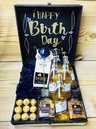 Pin De Veronica Alejandra En Emprendimiento Cestas De Regalo Para Hombres Regalos Baratos Para Hombres Regalos Baratos Para Novio