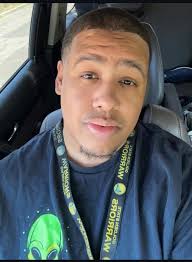 This instagib mod is really fun! It's been hosted by John Mfn Romero all  day long. Ofc I am the switch player