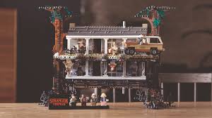 Jordison formed slipknot in his native iowa back in 1995 along with percussionist shawn crahan and the band's late bass player paul gray, who passed away in 2010. Stranger Things Lego Playset Revealed It Flips Into The Upside Down Variety